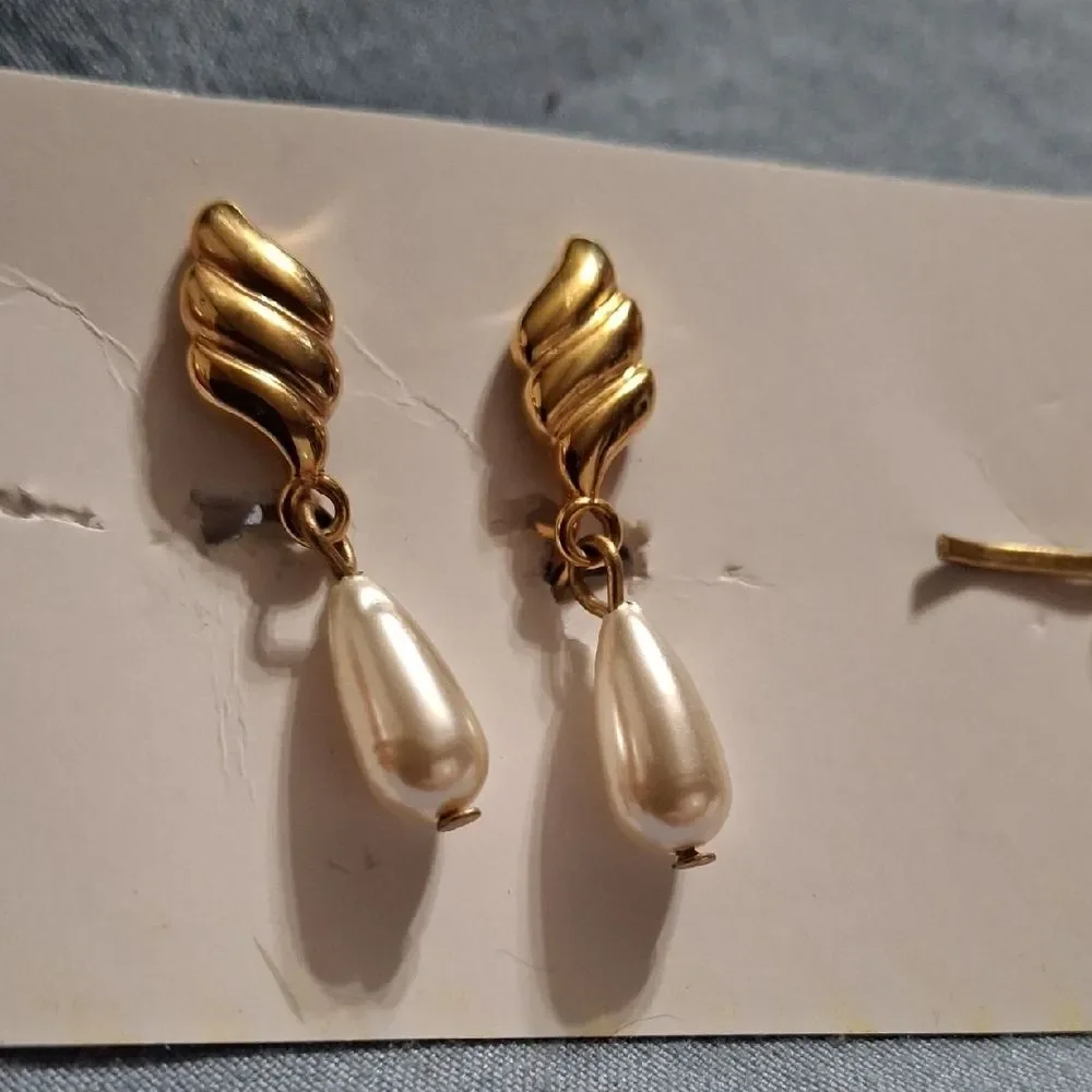 Vintage Clip-on Gold and Pearl Drop Earrings Set Of 3 (Ear059)